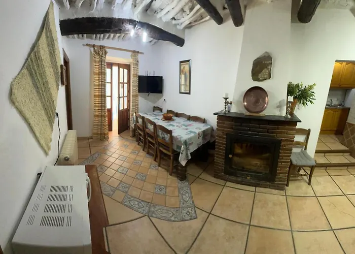 Apartamentos Y Casas Rurales Las Terrazas De La Alpujarra